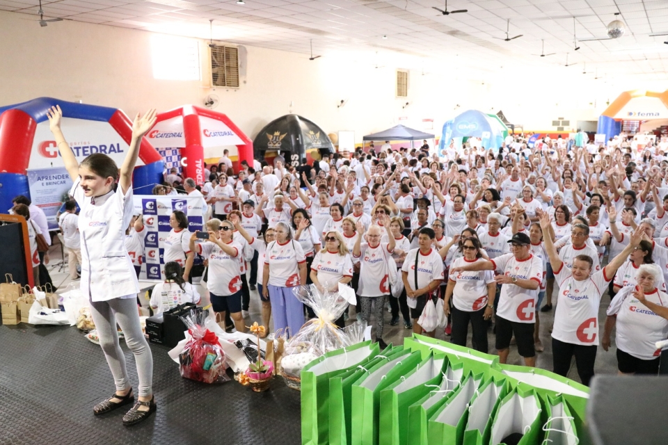 Assis realiza com sucesso a 15ª Feira da Saúde no Clube da Terceira Idade